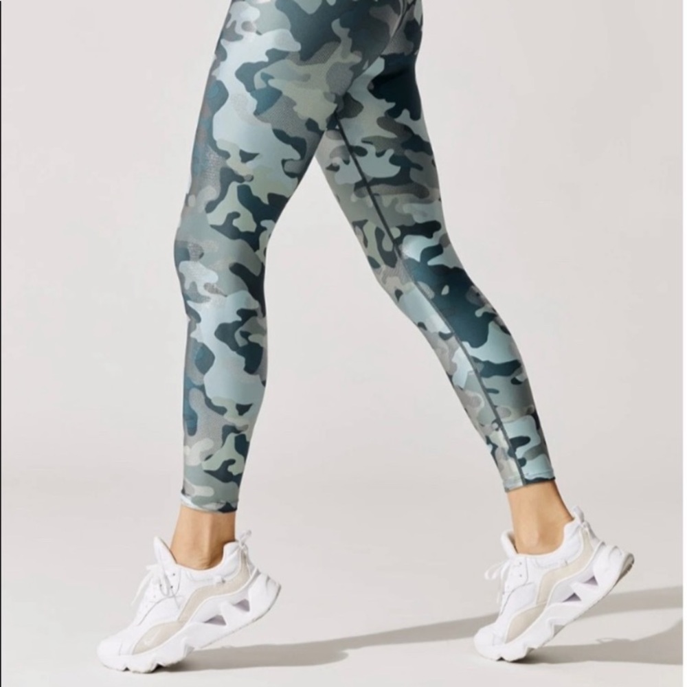 NEW Camo 7/8 Carbon38 Metallic legging Small